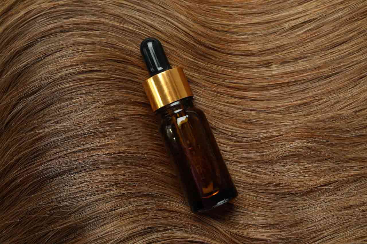 Aplikasikan Hair Tonic Setelah Keramas