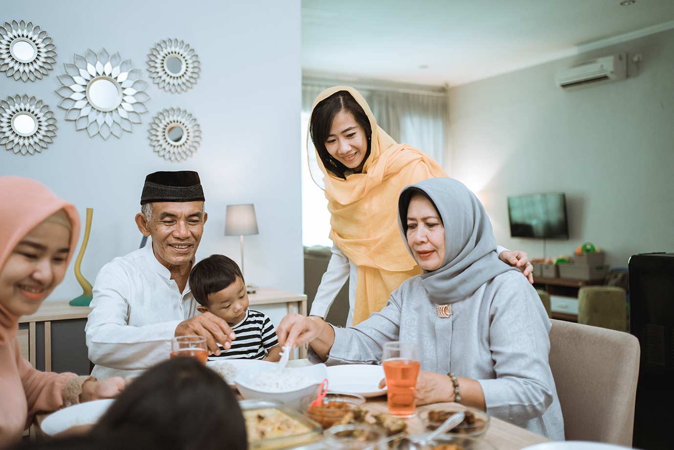 Masak Makanan Untuk Ibu